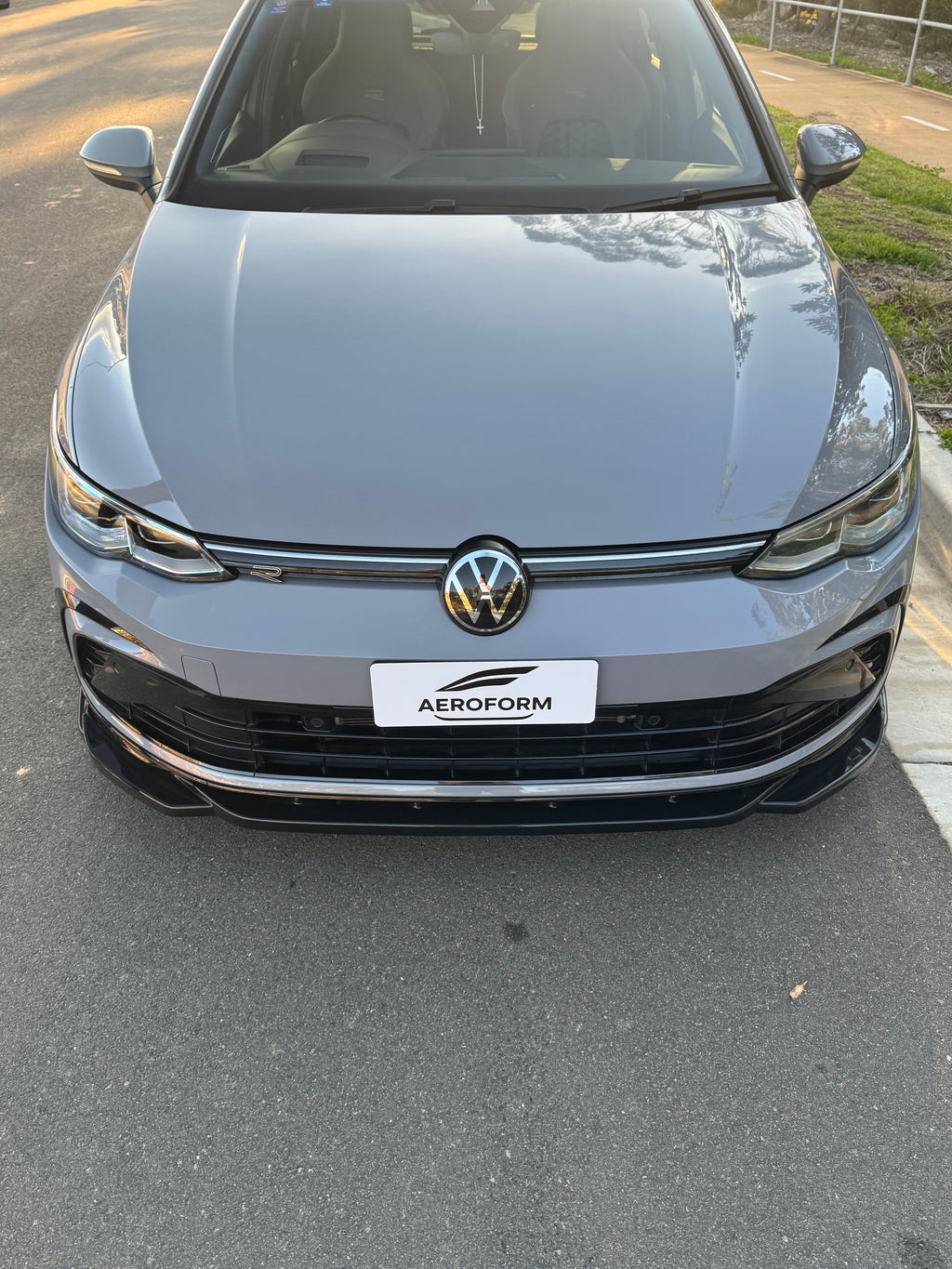 Max Style Front Lip (gloss black) for 20+ Volkswagen Golf R/GTI/R-Line MK8