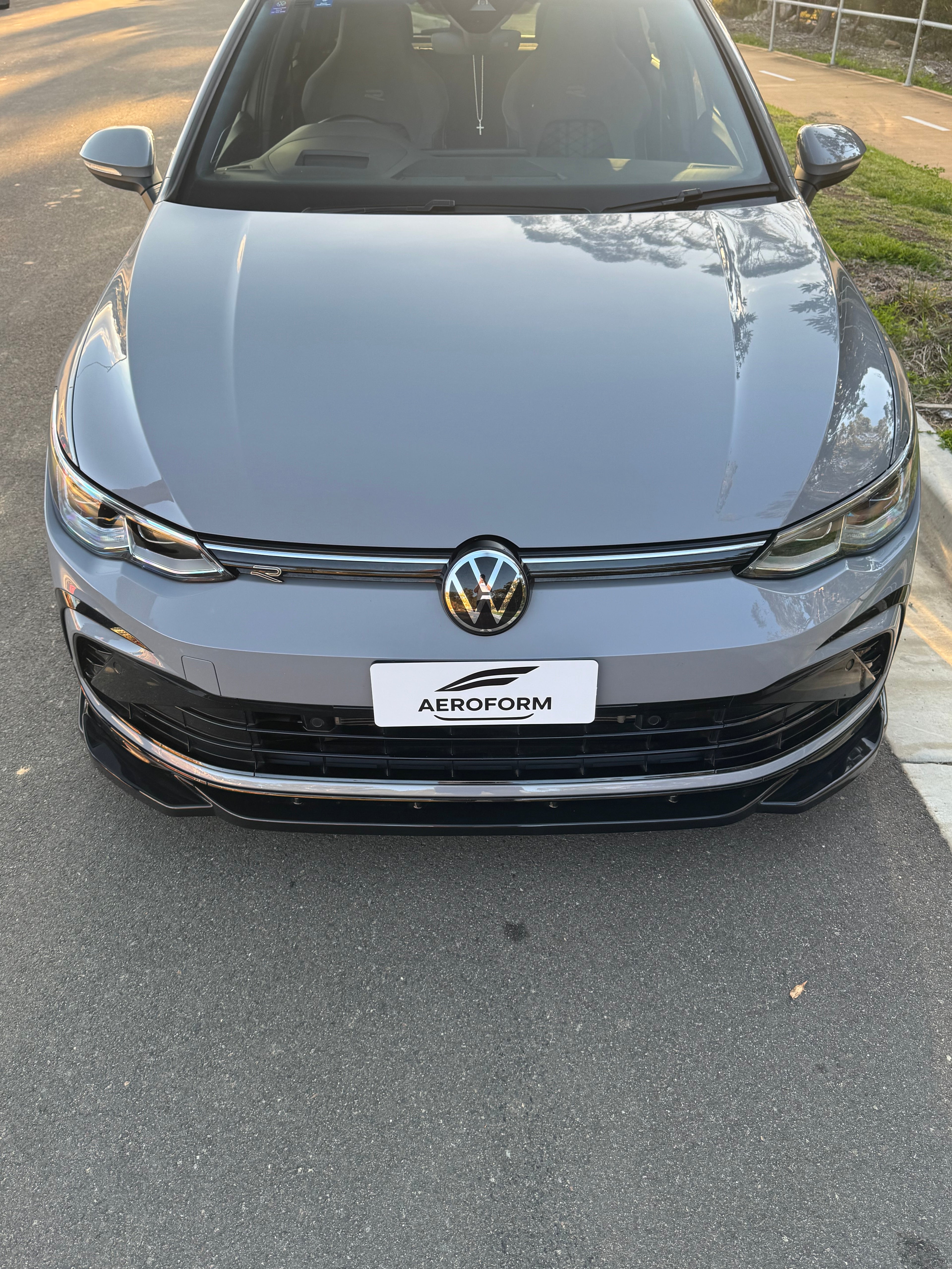 Max Style Front Lip (gloss black) for 20+ Volkswagen Golf R/GTI/R-Line MK8